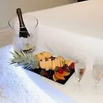 La Chicca Di Carola Apartment *